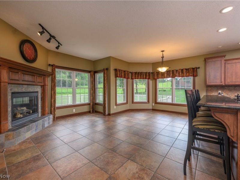 834 Forrest Ridge Drive , Dover, OH 44622 Photo 18