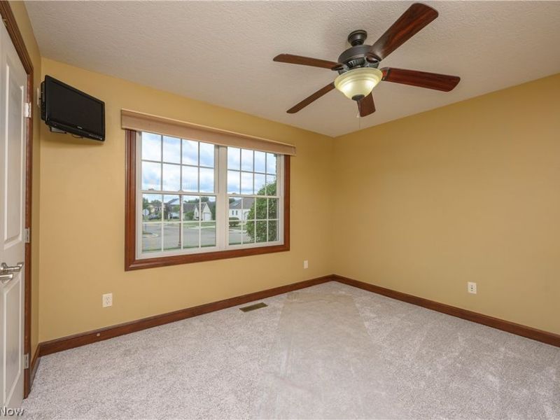 834 Forrest Ridge Drive , Dover, OH 44622 Photo 23