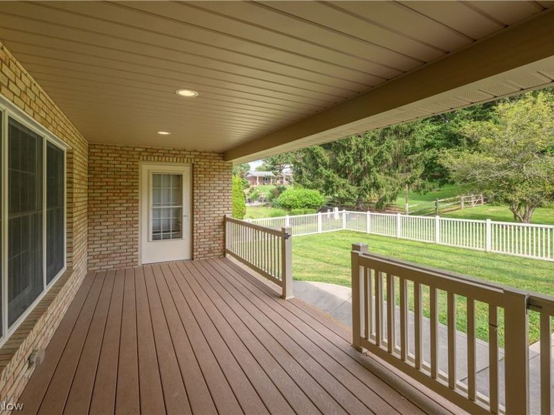 834 Forrest Ridge Drive , Dover, OH 44622 Photo 5