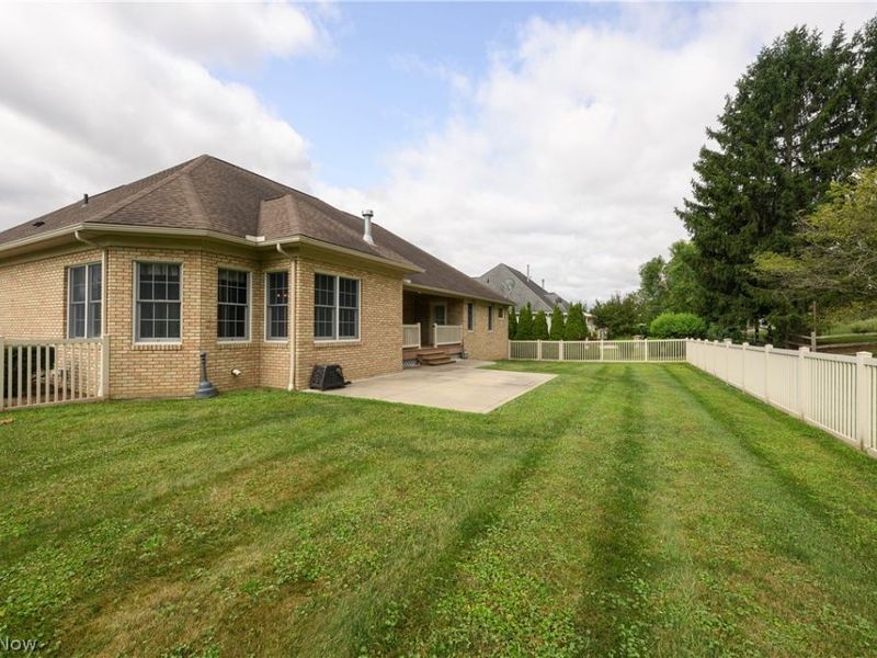 834 Forrest Ridge Drive , Dover, OH 44622 Photo 9