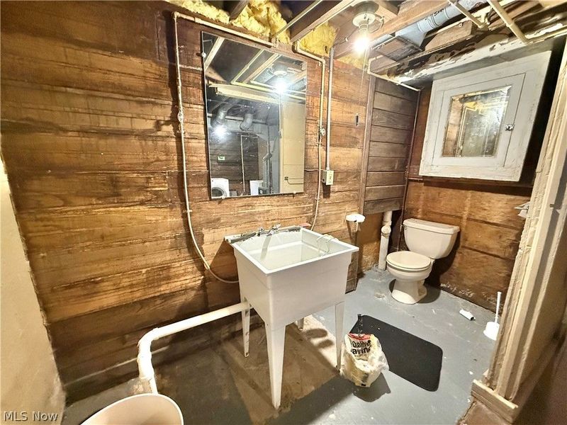 1351 Mazda Street NE, Warren, OH 44483 Photo 8