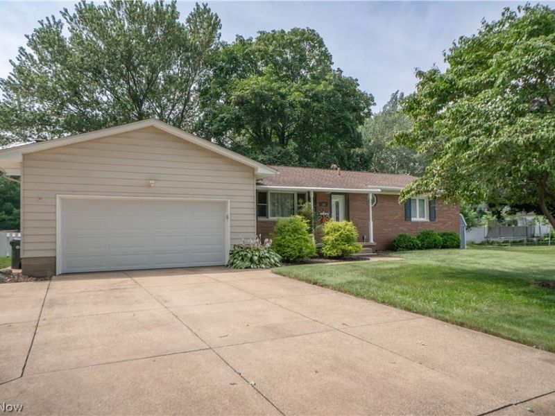 3524 Frawood Drive, Uniontown, OH 44685 Photo 1