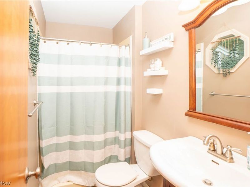3524 Frawood Drive, Uniontown, OH 44685 Photo 19