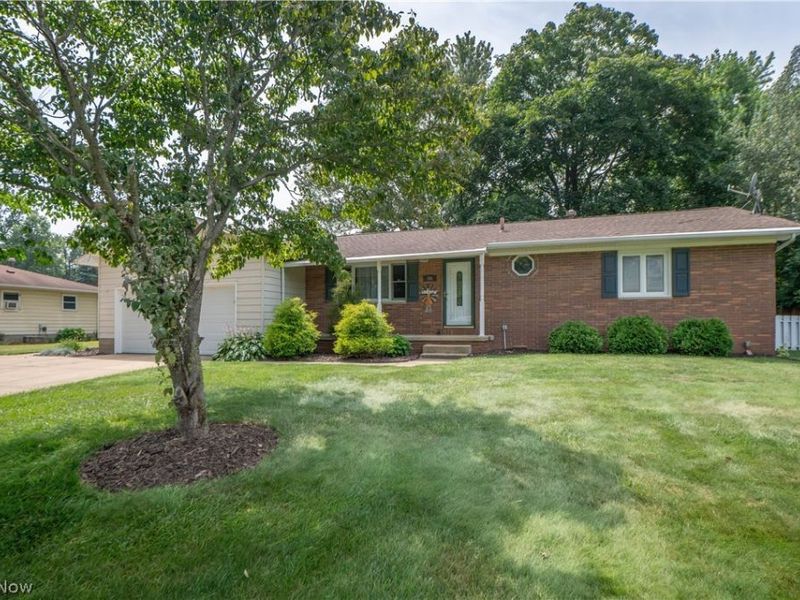 3524 Frawood Drive, Uniontown, OH 44685 Photo 2