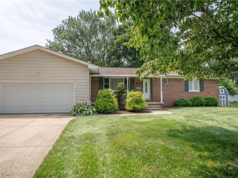 3524 Frawood Drive, Uniontown, OH 44685 Photo 3