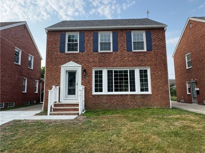 17012 Eldamere Avenue, Cleveland, OH 44128 Photo 1