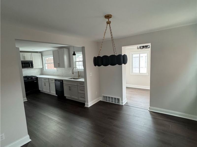 17012 Eldamere Avenue, Cleveland, OH 44128 Photo 3
