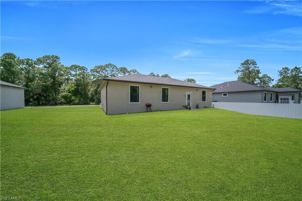 8031 Sandy Cir , Labelle, FL 33935 Photo