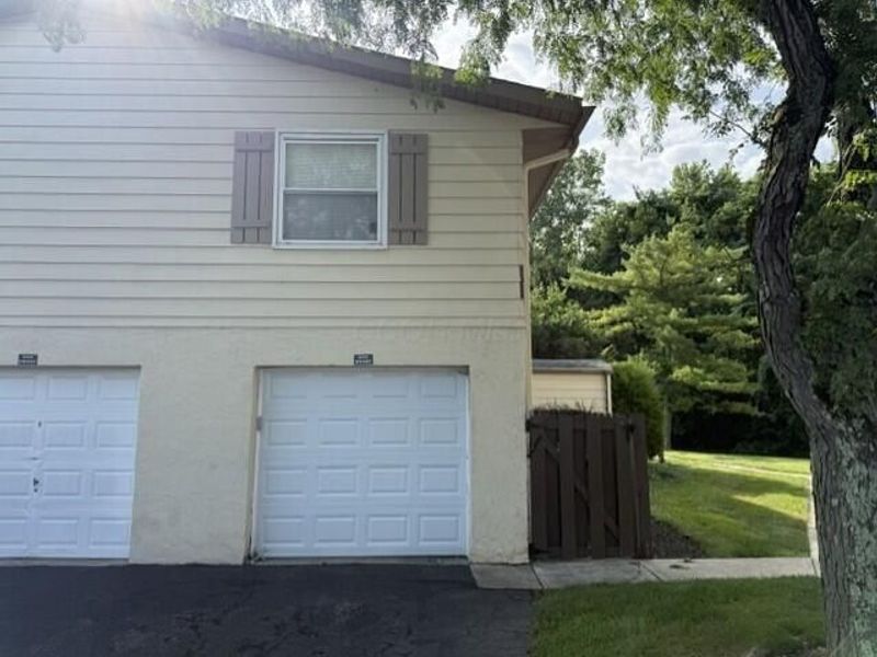 2538 Nassau Drive , Unit 29B, Columbus, OH 43232 Photo 2