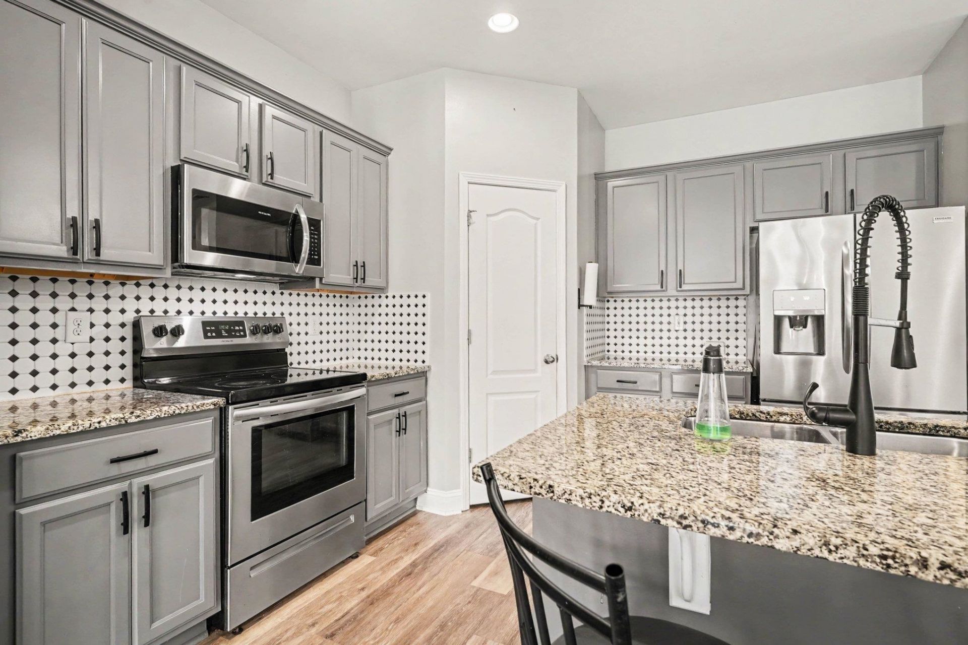 3042 Honey Clover Ct. Photo 11