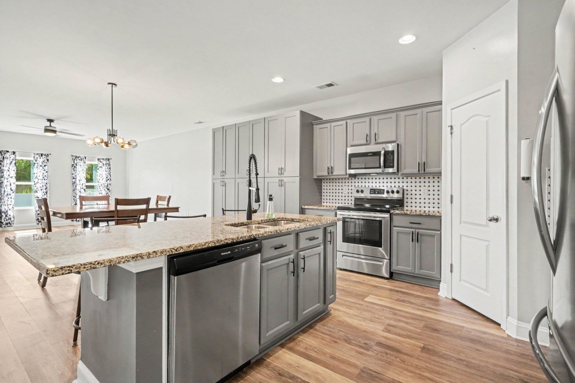 3042 Honey Clover Ct. Photo 12