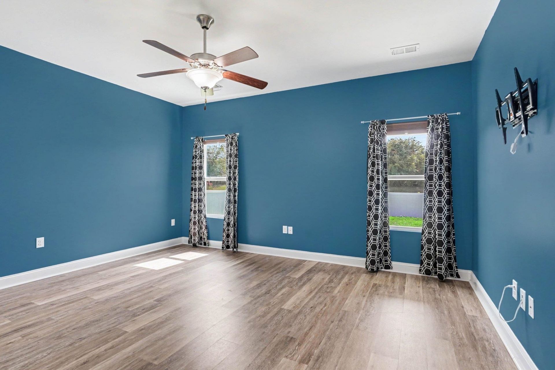 3042 Honey Clover Ct. Photo 14