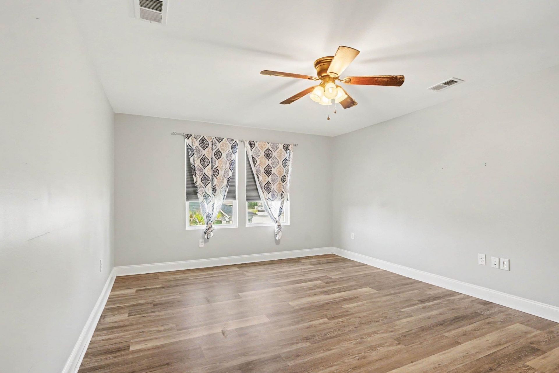 3042 Honey Clover Ct. Photo 24
