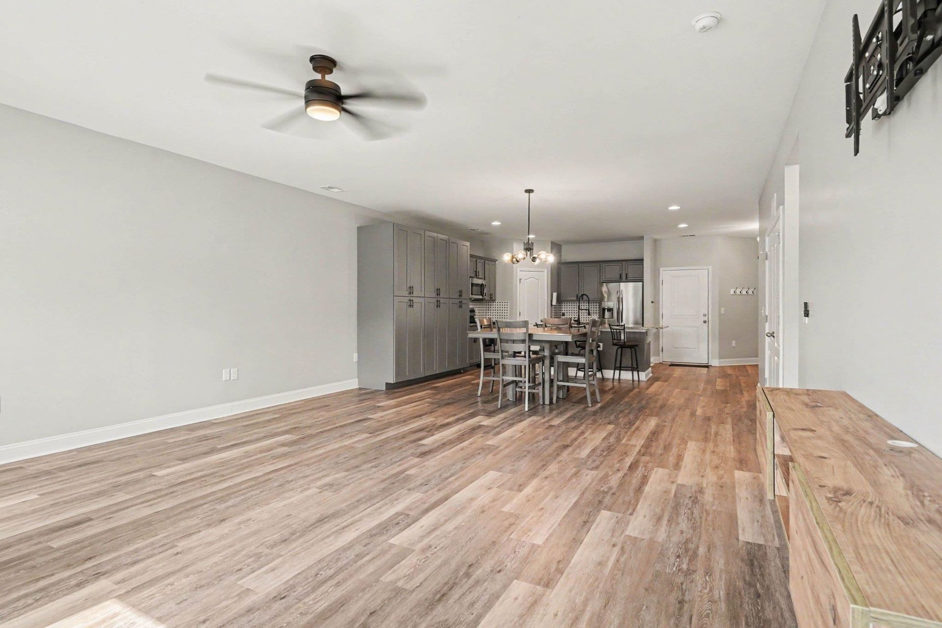 3042 Honey Clover Ct. Photo 8