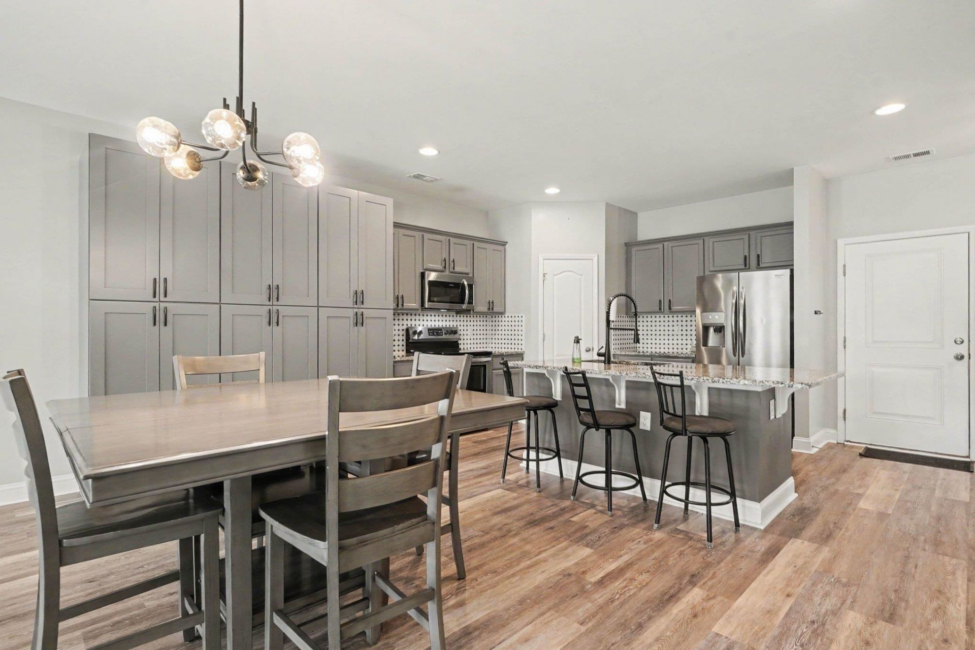 3042 Honey Clover Ct. Photo 9