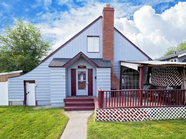824 E Gordon Ave, Spokane, WA 99207