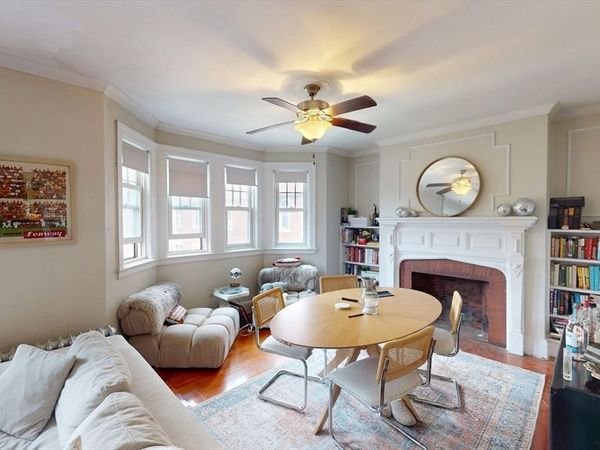 1213 Beacon St, Unit 4, Brookline, MA 02446