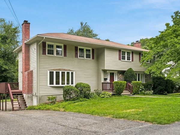 52 Lanewood Ave, Framingham, MA 01701