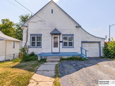 1122 N 46th Street, Omaha, NE 68132