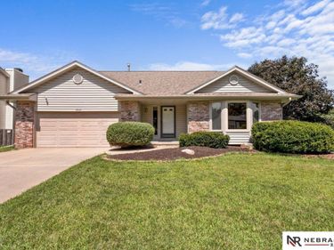 8924 N 83rd Avenue, Omaha, NE 68122