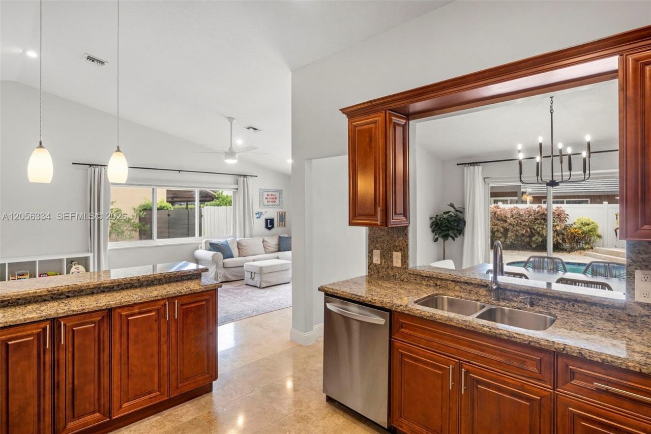 5621 Thornbluff Ave, Davie, FL 33331 Photo