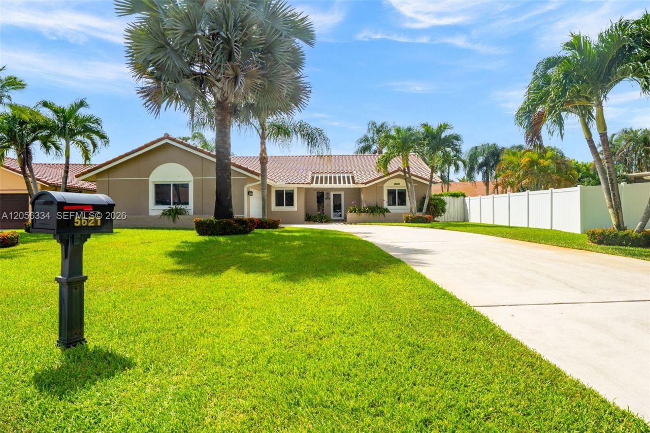 5621 Thornbluff Ave, Davie, FL 33331 Photo