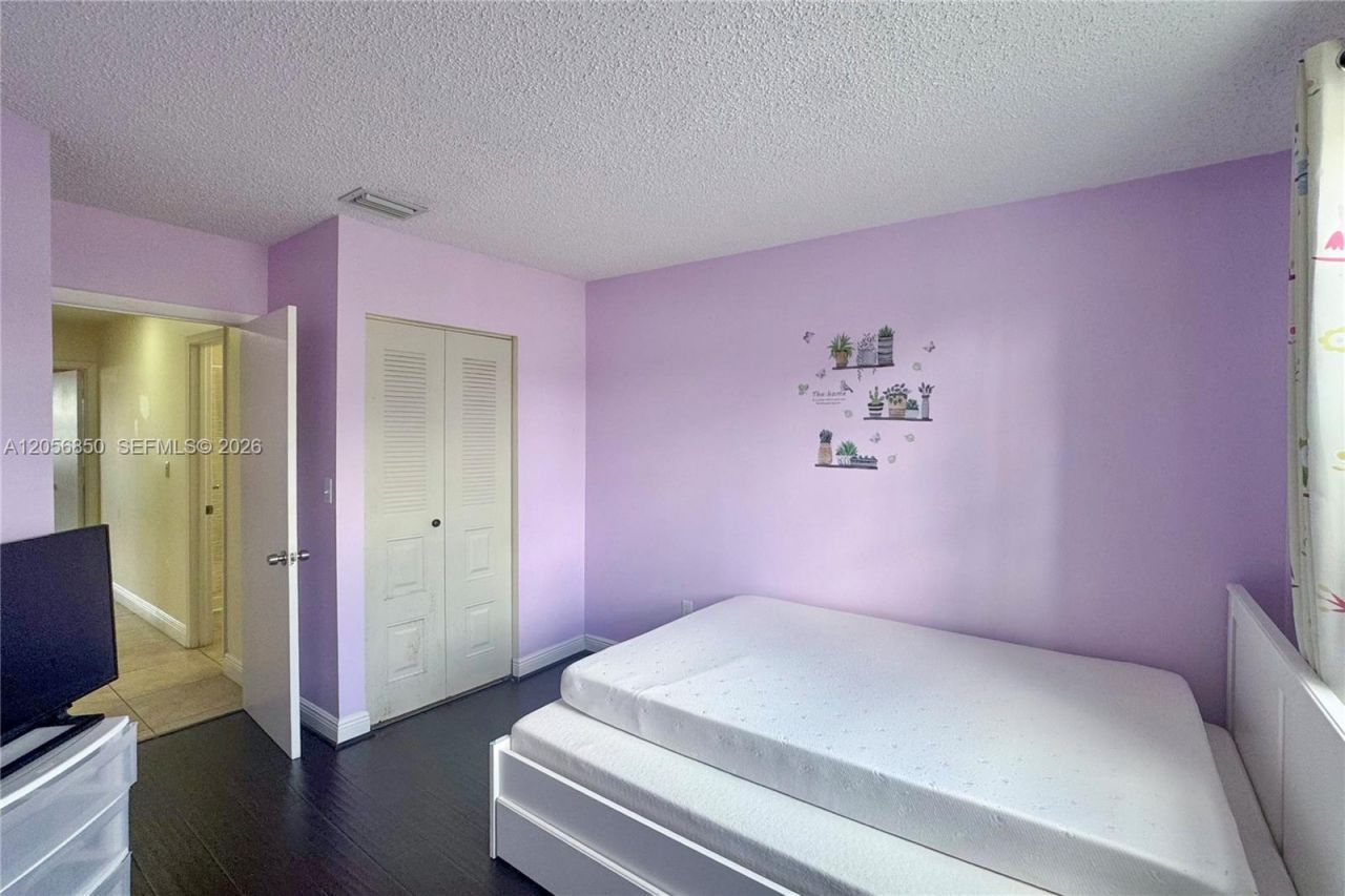 11848 SW 100th St , Miami, FL 33186 Photo