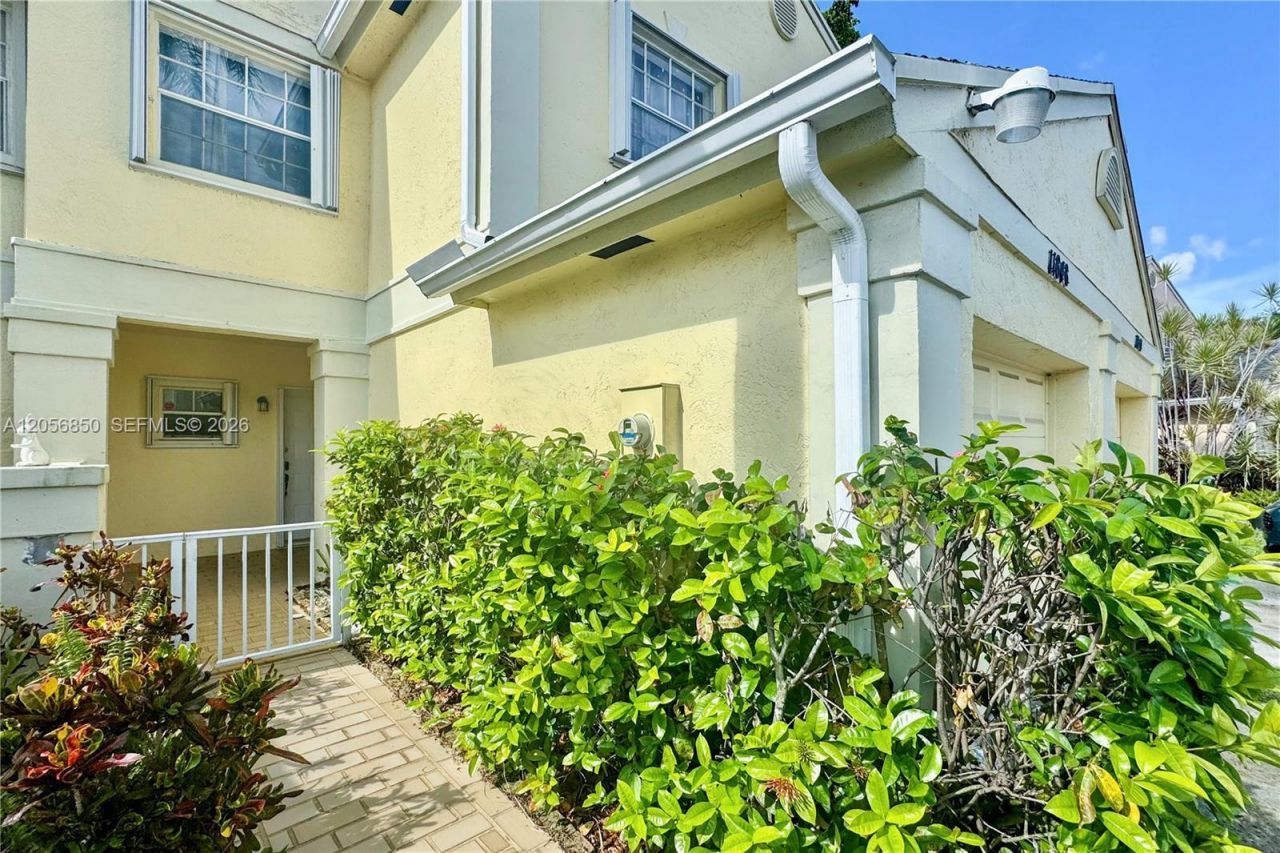 11848 SW 100th St , Miami, FL 33186 Photo