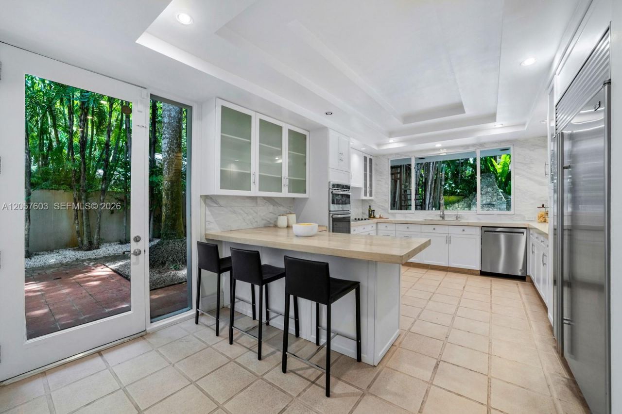 3798 Matheson Ave , Miami, FL 33133 Photo