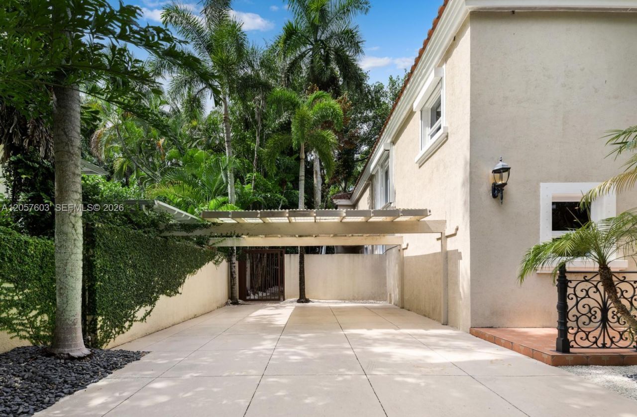 3798 Matheson Ave , Miami, FL 33133 Photo