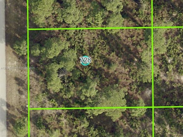 728 PINECASTLE DR , FL 33974