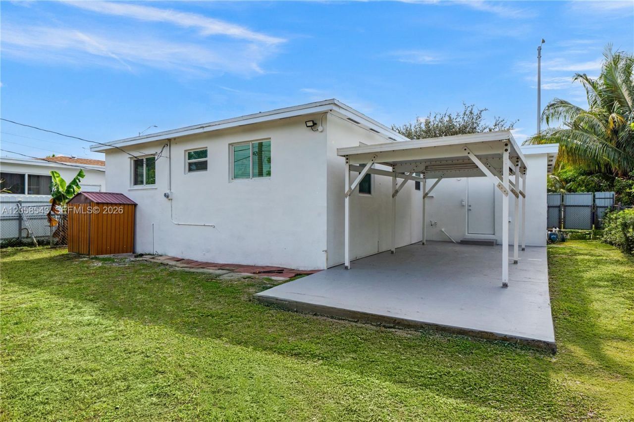 1271 NE 159th St , North Miami Beach, FL 33162 Photo