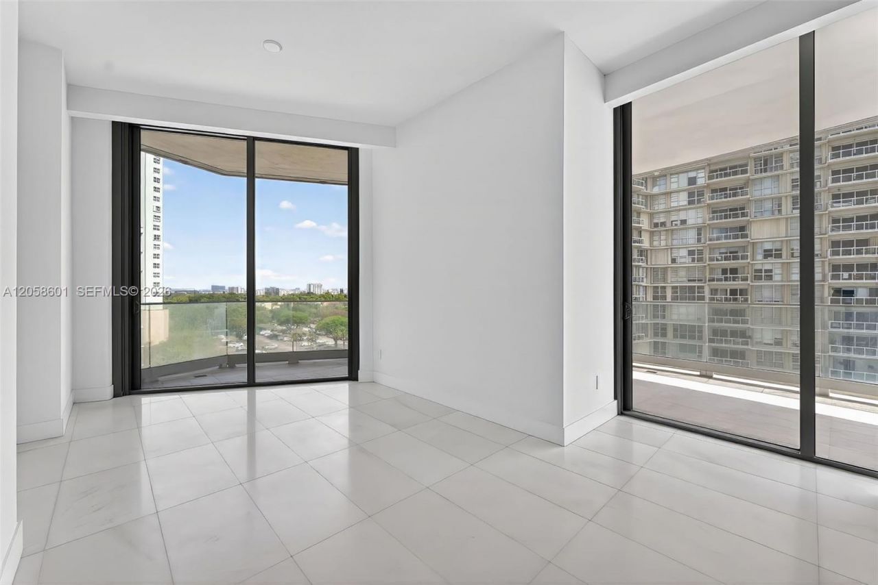 175 SE 25th Rd , Unit 604, Miami, FL 33129 Photo