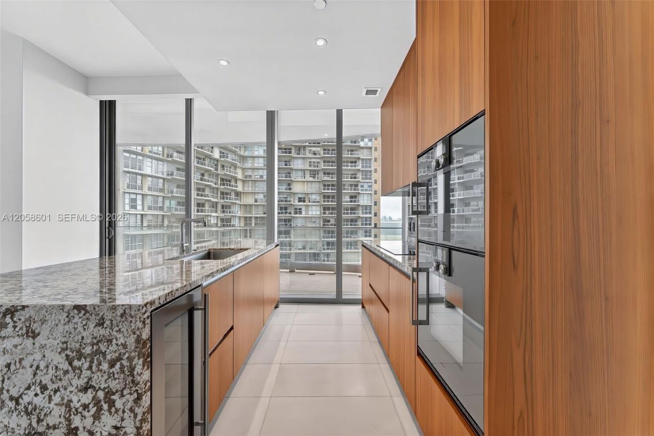 175 SE 25th Rd , Unit 604, Miami, FL 33129 Photo