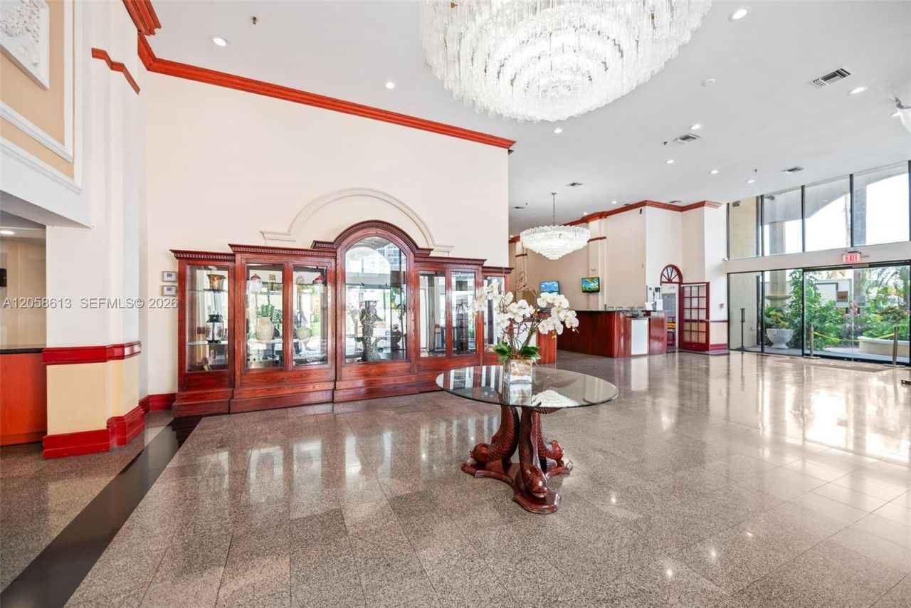 7601 E Treasure Dr, Unit 2124, North Bay Village, FL 33141 Photo