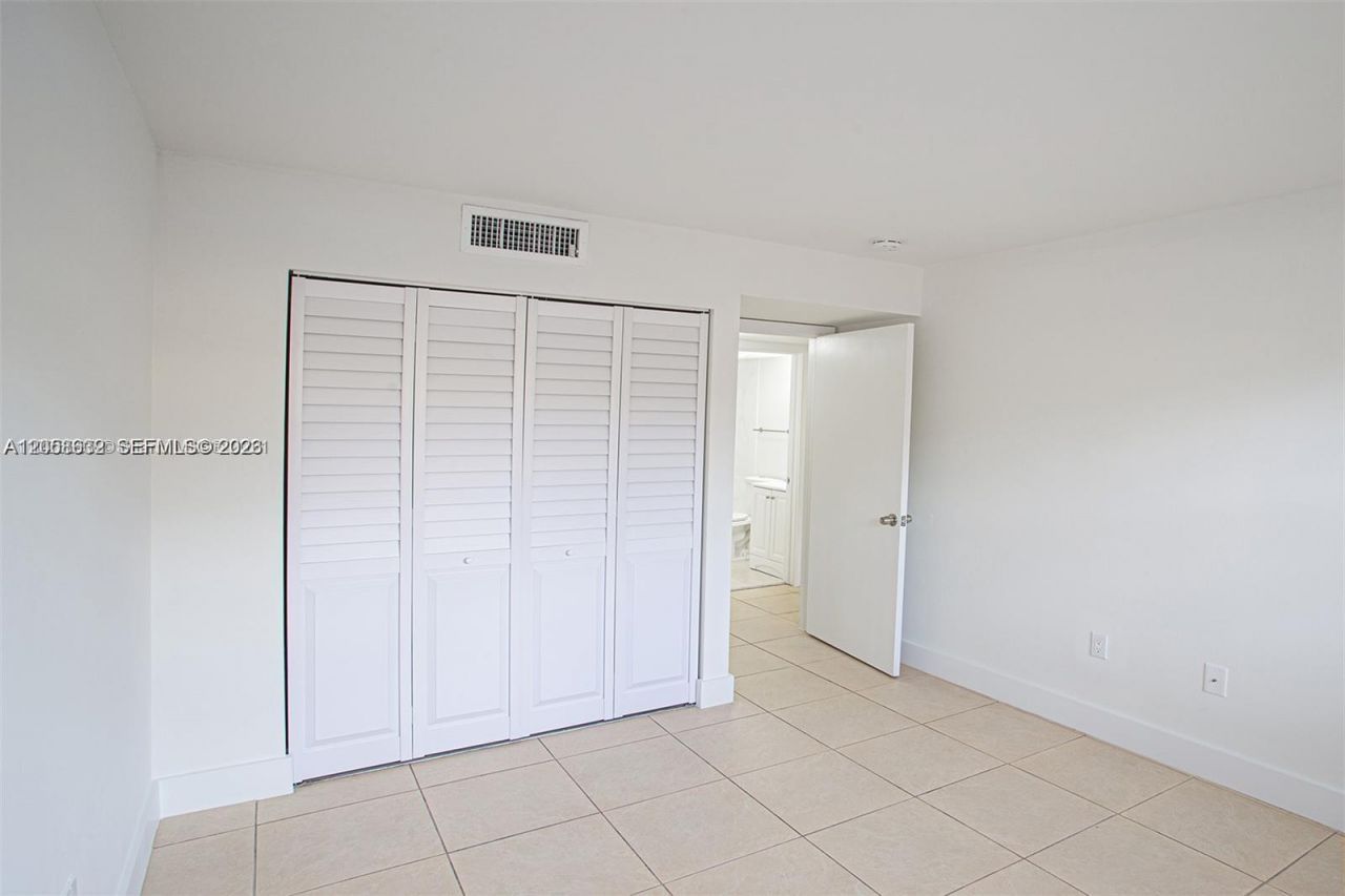 15550 SW 80th St, Unit E-102, Miami, FL 33193 Photo