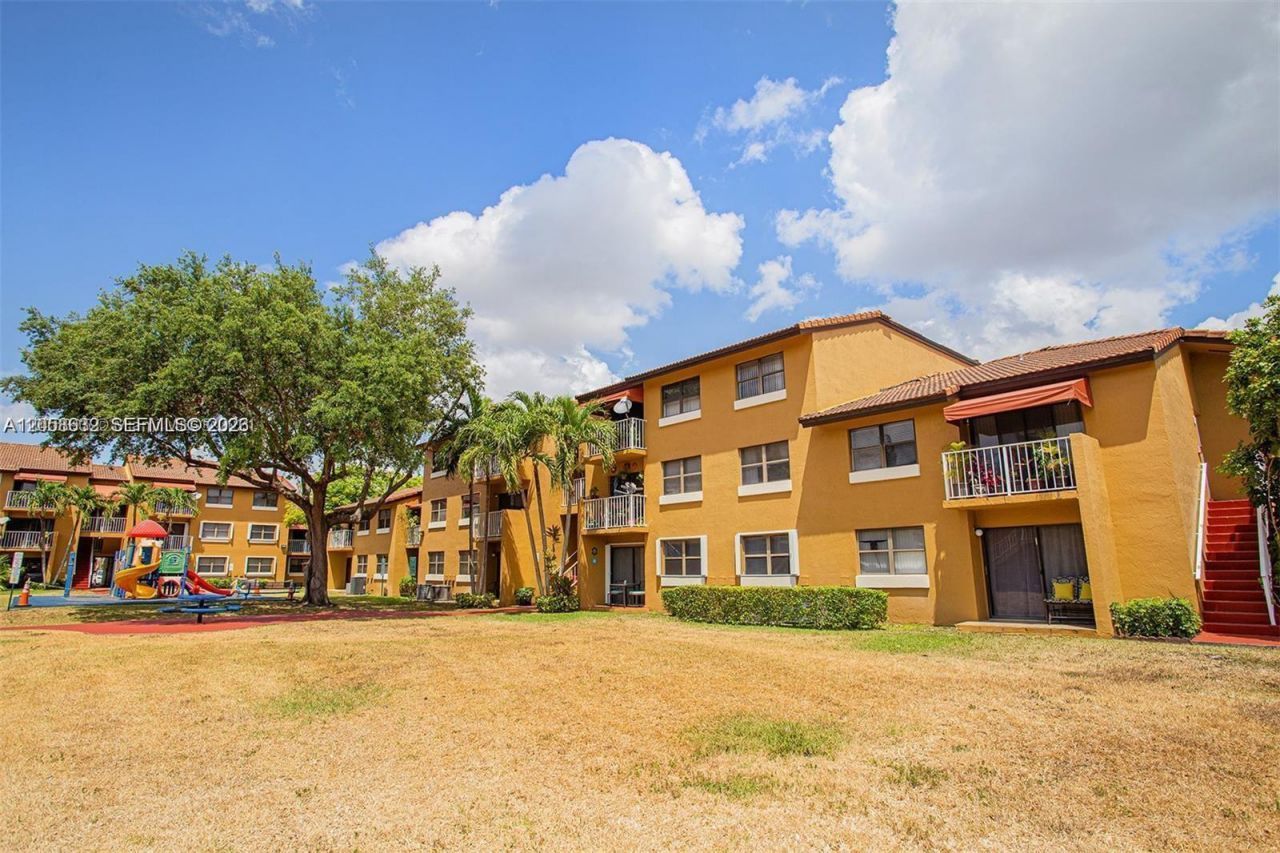 15550 SW 80th St, Unit E-102, Miami, FL 33193 Photo
