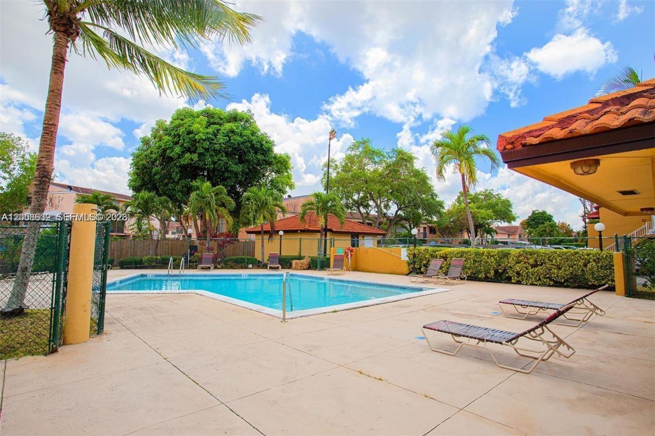 15550 SW 80th St, Unit E-102, Miami, FL 33193 Photo