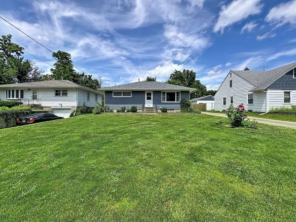 3237 22nd Avenue , Rock Island, IL 61201