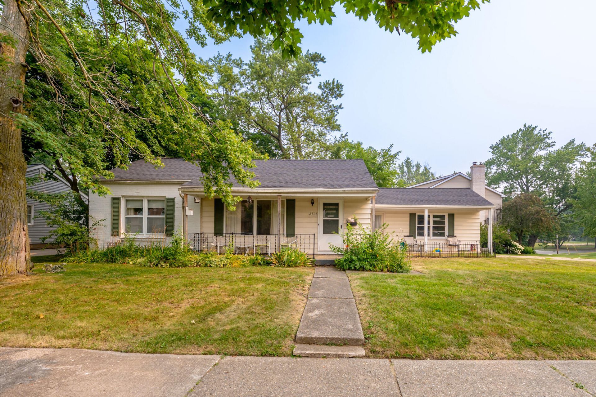2505 Boston Street Se, Grand Rapids, MI 49506 Main Photo