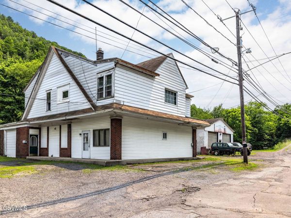 17 CENTER Street, Coal Township, PA 17866