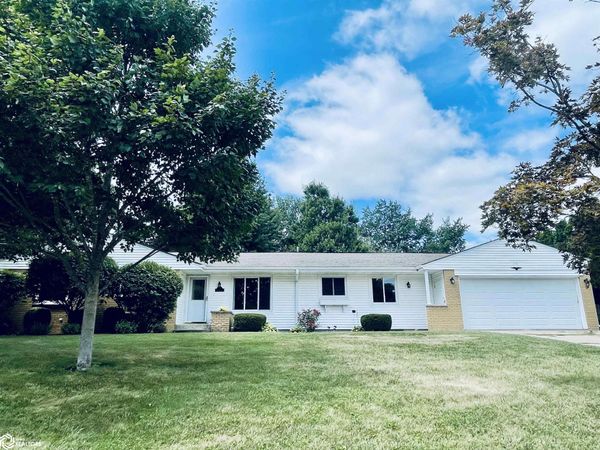 115 Highland Avenue, Oskaloosa, IA 52577