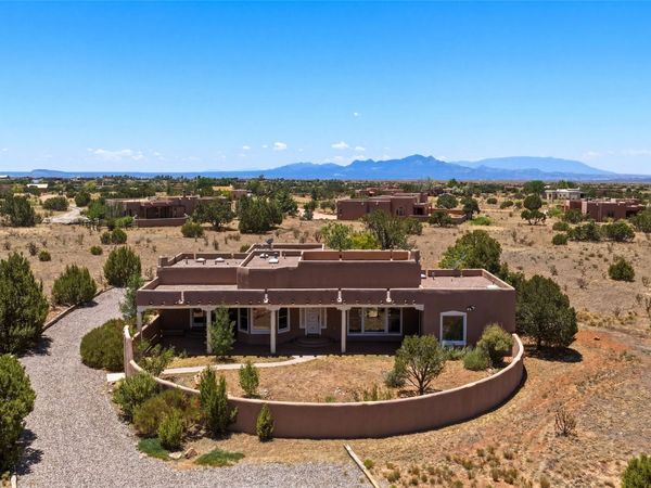 25 Estambre Road , Santa Fe, NM 87508