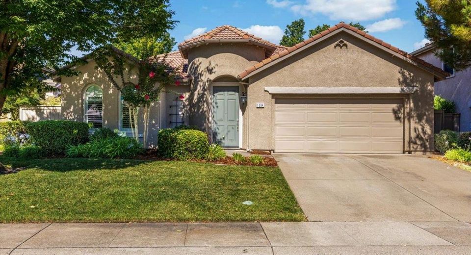 1084 Elsworth Way, Folsom, CA 95630 Photo