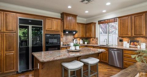 1084 Elsworth Way, Folsom, CA 95630 Photo