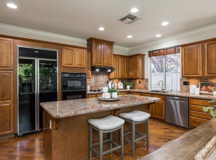 1084 Elsworth Way, Folsom, CA 95630 Photo