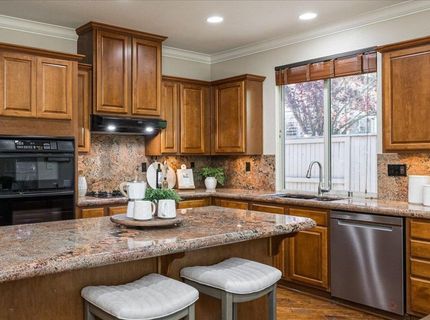 1084 Elsworth Way, Folsom, CA 95630 Photo