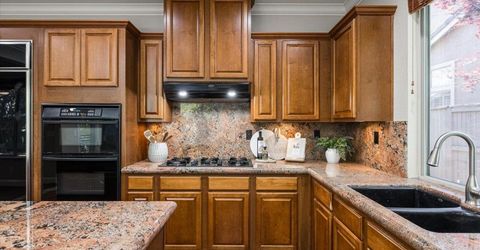 1084 Elsworth Way, Folsom, CA 95630 Photo
