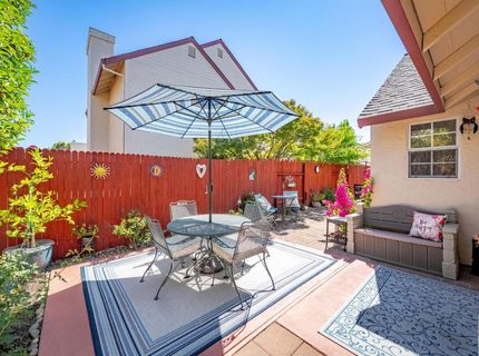 3858 Olivebranch Ln, Carmichael, CA 95608 Photo