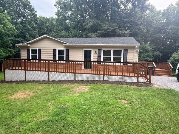 5338 Keffer RD , Catawba, VA 24070